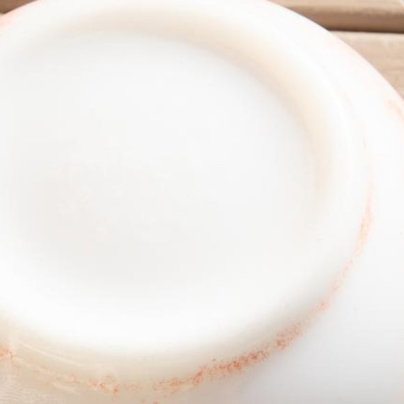 Pyrex Red Bowl - Picture 3 of 5